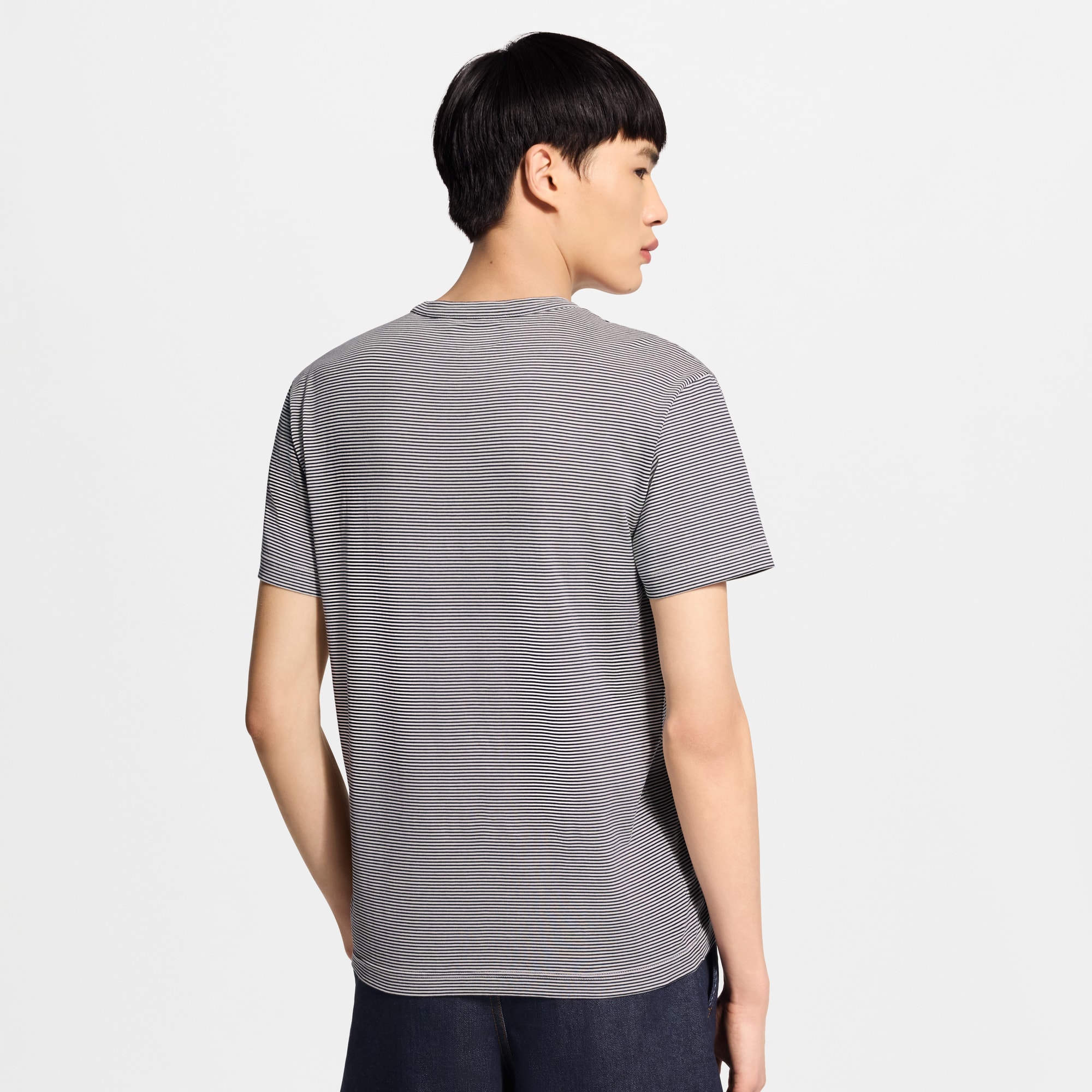 Slim Fit Signature T-Shirt - Men - Ready-to-Wear | LOUIS VUITTON ®